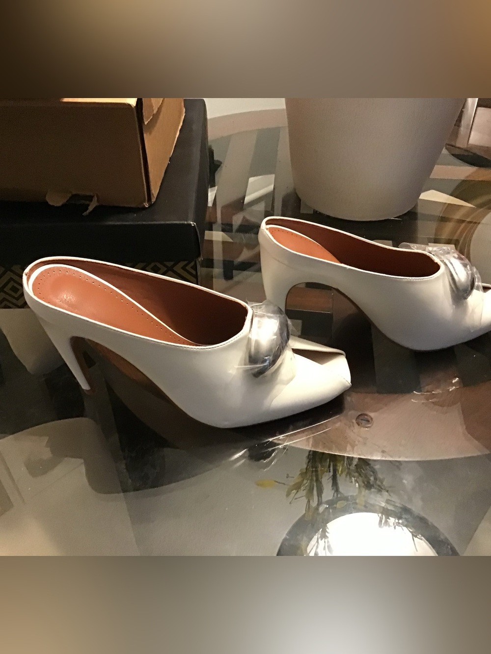 Women’s White Pointed Toe Mule Heels